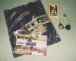 ピンバッチ・キーホルダー・パーカー・ポストカード・盾様の写真